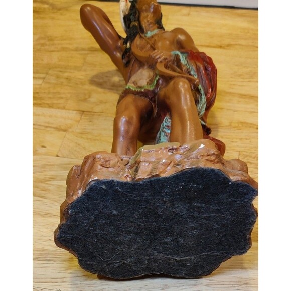 Vintage 1976 Native American Indian Figure Universal Statuary Corp Bow Arrows - Picture 7 of 9